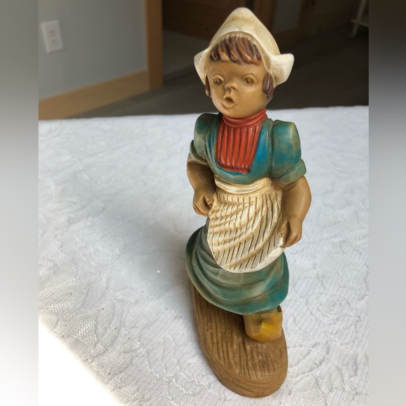 Vintage Dutch Holland Girl Figurine - Picture 1 of 7